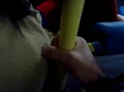 دانشجوی نوجوان کاملا ...